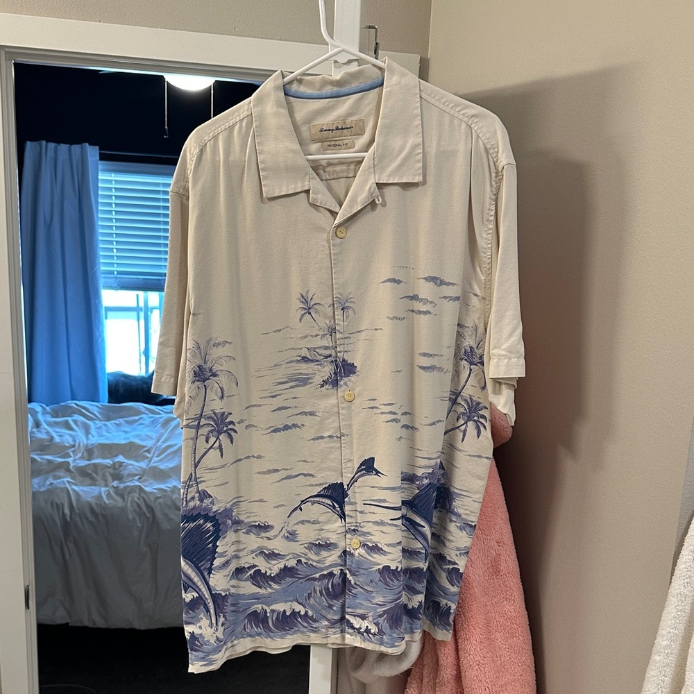 Tommy Bahama Men's Beige and Navy Shirt